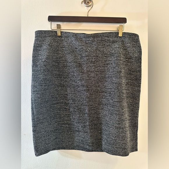 Grace Elements Grey Skirt - Picture 2 of 5